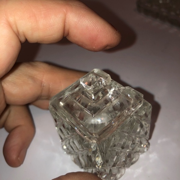 Vintage Glass Salt and Pepper Shaker three piece set on tray- anchor hocking - Picture 12 of 16